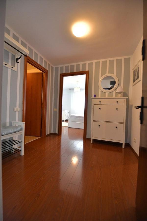 Apartament Lux 1 Mai Pod Bukarest Eksteriør billede